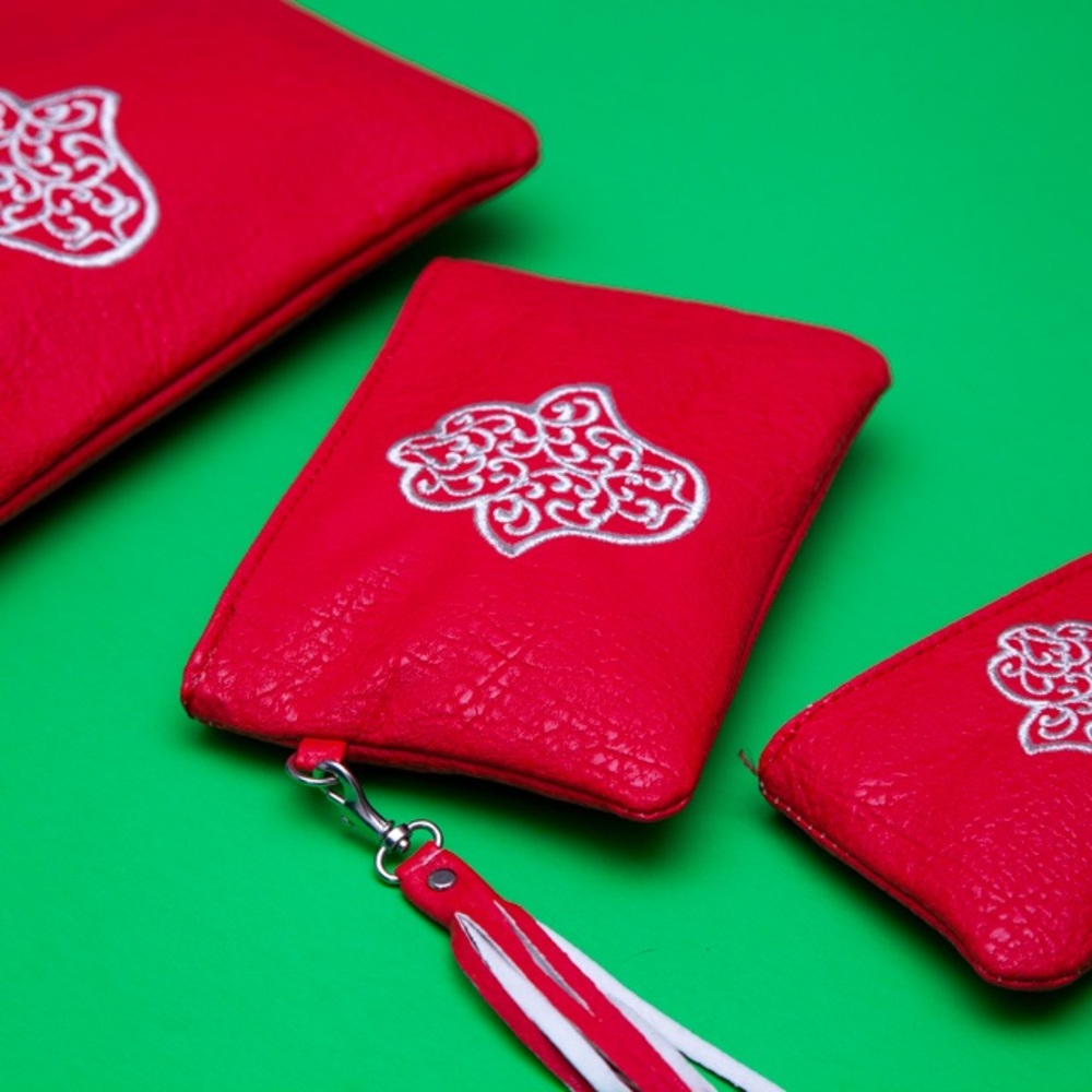 A hand made semi leather clutches - Picture 6 of 8